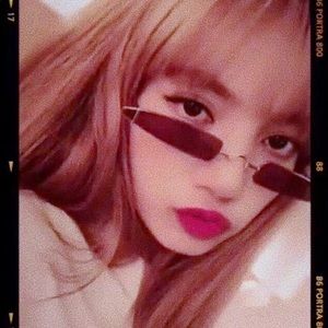 Meet your Posher, Sandy